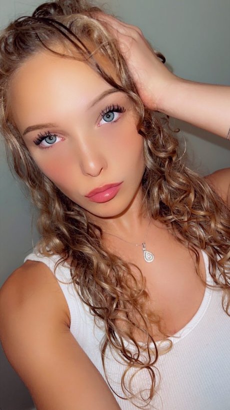 Evie And Ellie Erikson