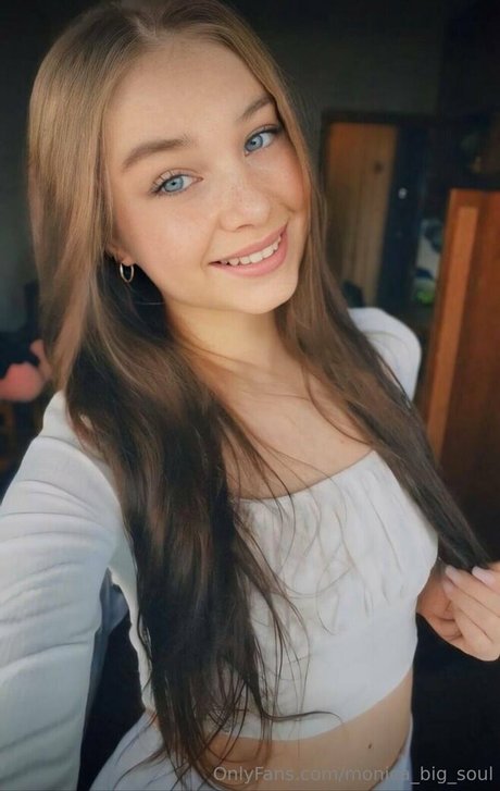 Monicabigsoul