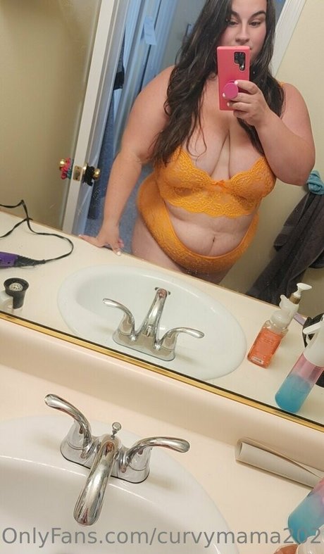 Curvymama2020
