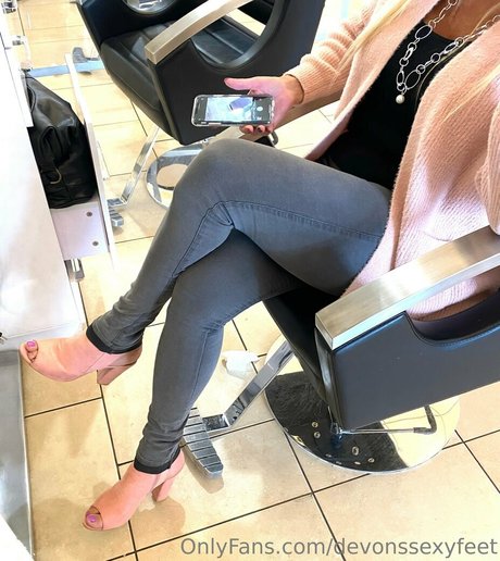 Devonssexyfeet