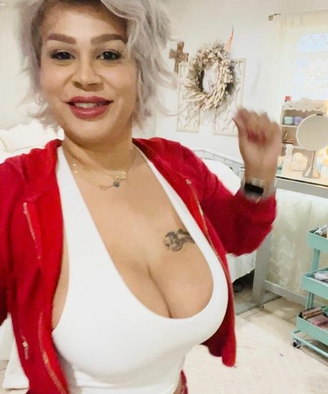 Myra La Chula