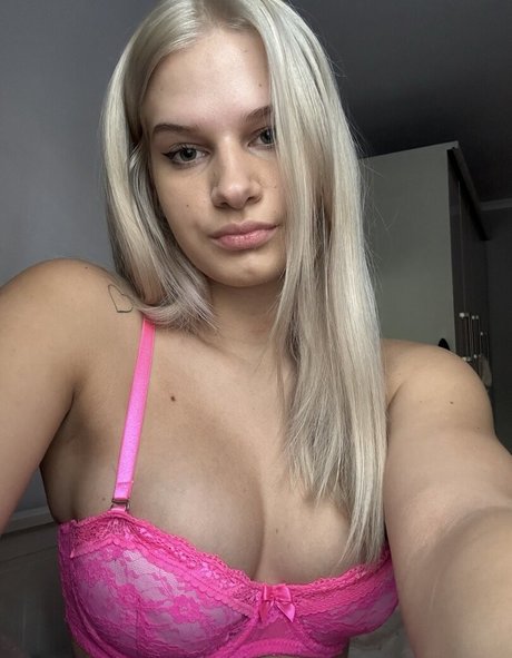 Littletinyblonde