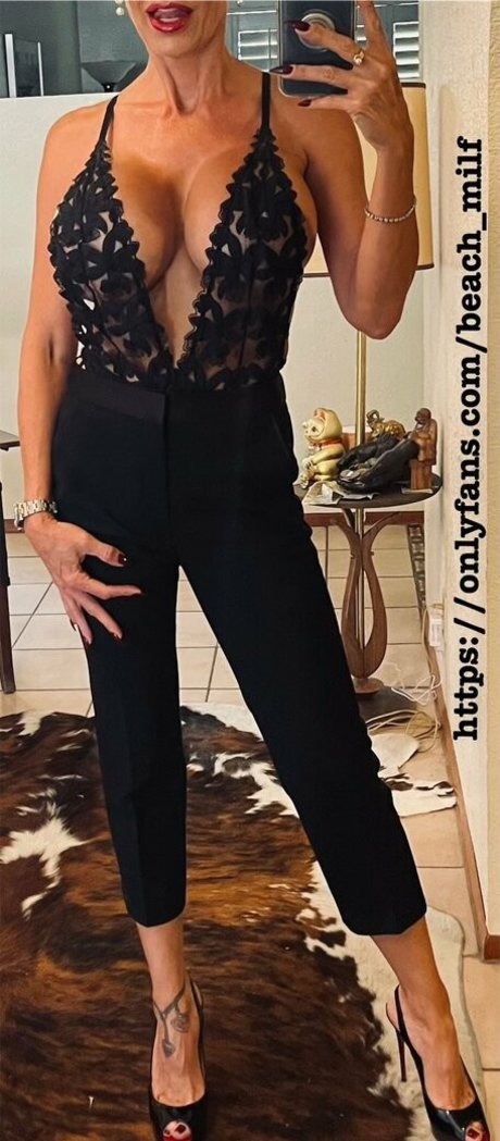 The Beach Bunny Milf