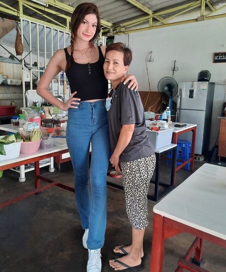 Kimberly Apasara Thomas