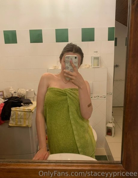 Staceyypriceee