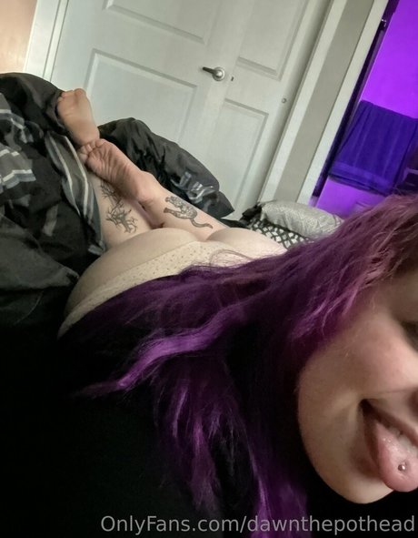 Dawnthepothead