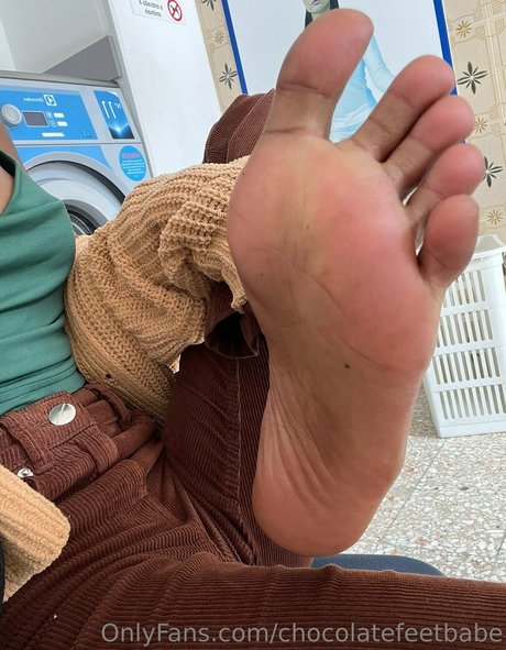 Chocolatefeetbabe