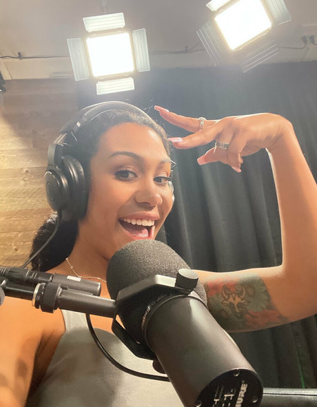 Thatonegirlmikeyvlogs