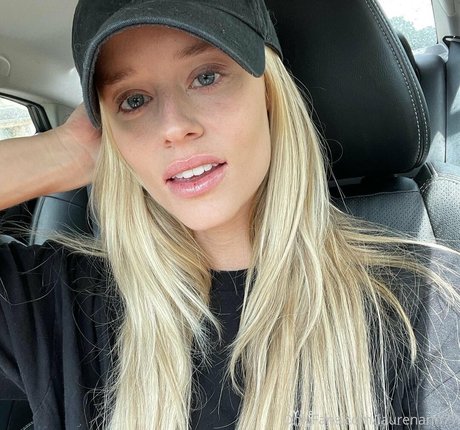 Laurenann77