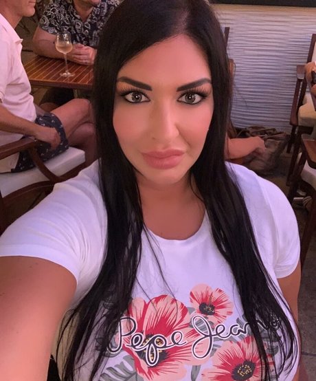 Elisabettamediterraneagirl