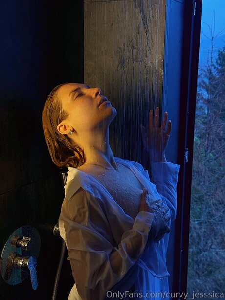 Curvy Jesssica