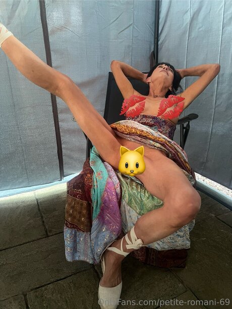 Petite Romani 69