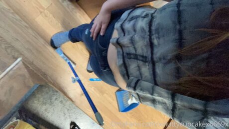 Xsluttycupcakex6669x