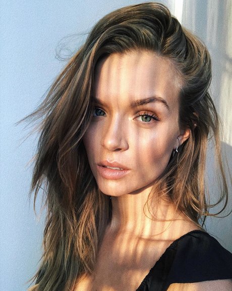 Josephine Skriver