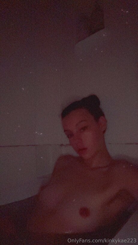 Kinkykae223
