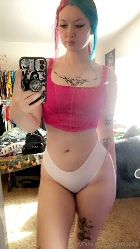Bi Girl42069
