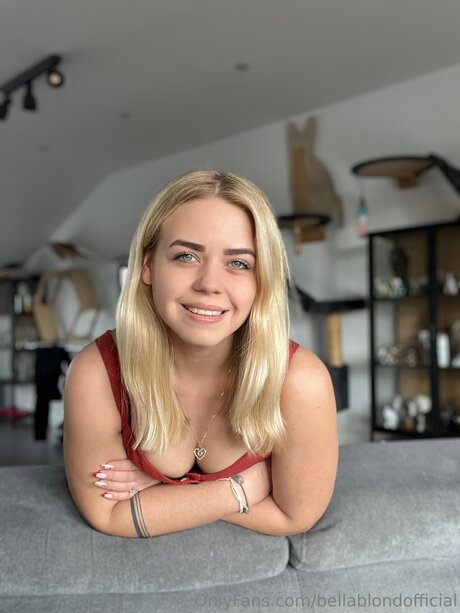 Bellablondofficial