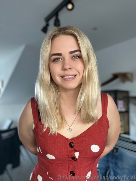 Bellablondofficial