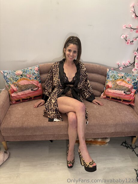 Avababy1228
