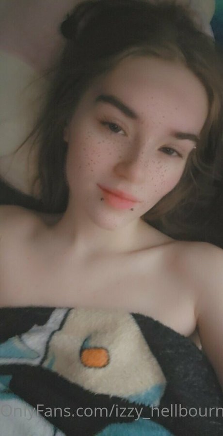 Izzyhellbourne