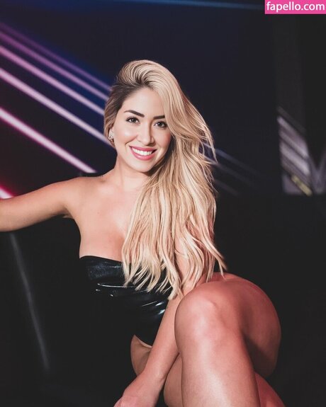 Maricel Freire Hotwife