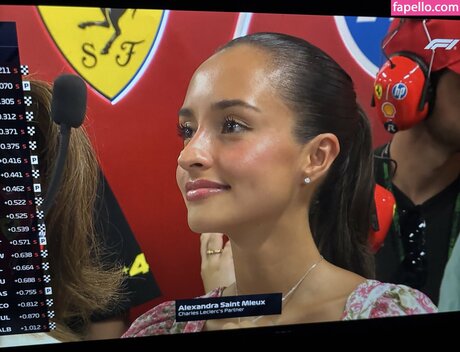 Alexandra Saint Mleux