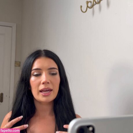 Tatti Roana  nude leaked OnlyFans photo