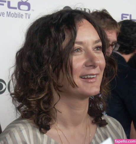 Sara Gilbert