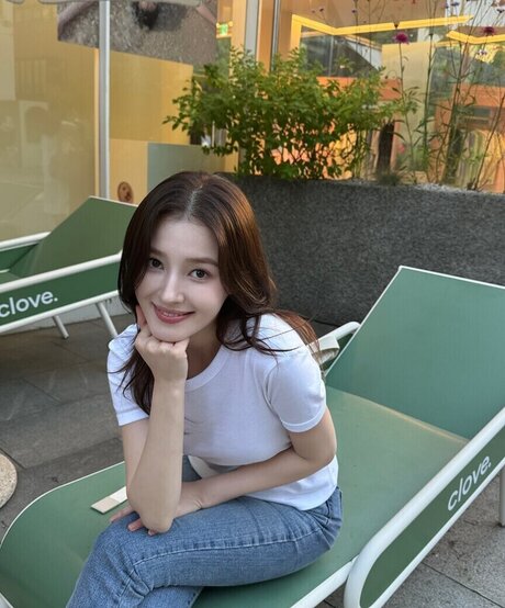 Nancy Momoland