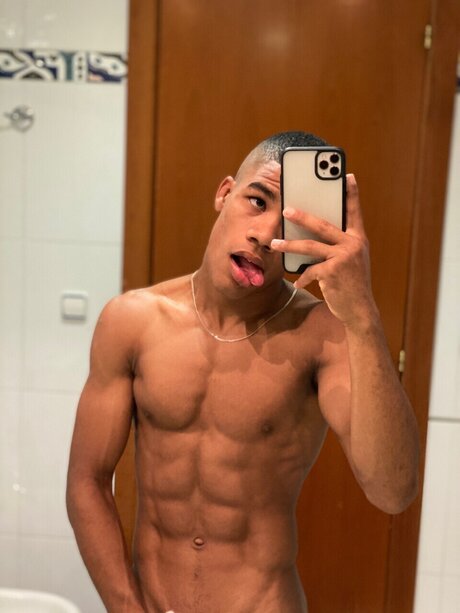 Elkin  nude leaked OnlyFans photo