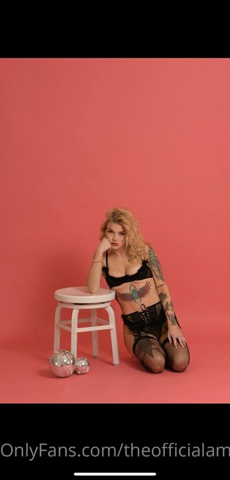 Theofficialamandashow