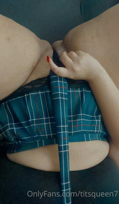 Titsqueen7