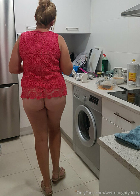Wetnaughtykitty
