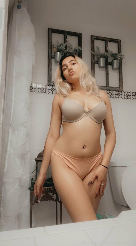 Badmaddi69  nude leaked OnlyFans photo