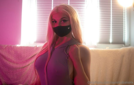Aureliabakerx