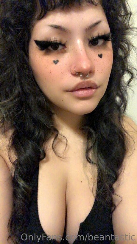 Beantastic  nude leaked OnlyFans photo