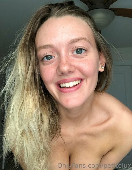 Petitelux