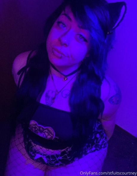 Stfuitscourtney