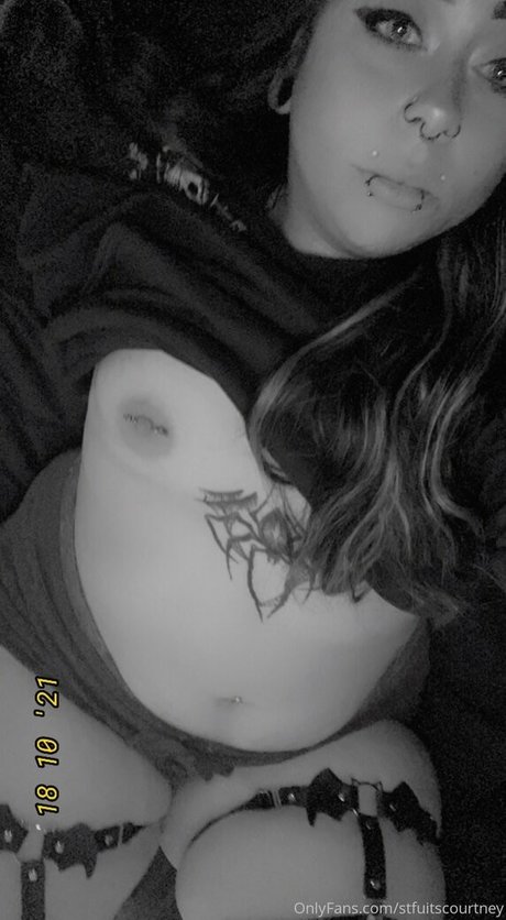 Stfuitscourtney