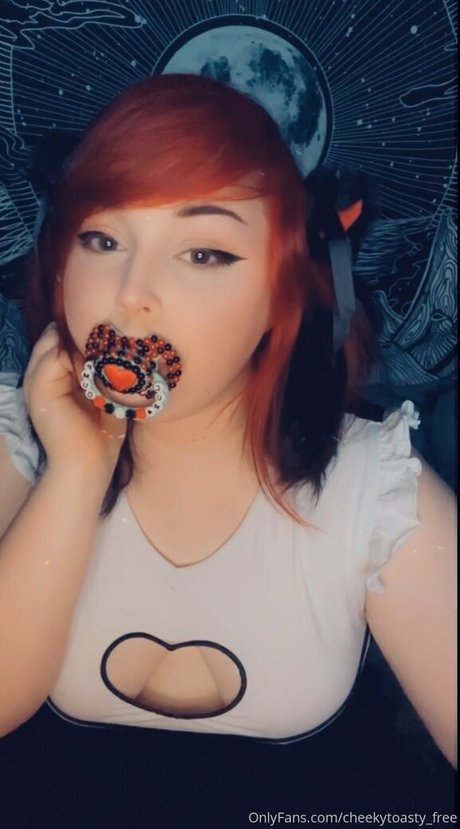 Cheekytoastyfree