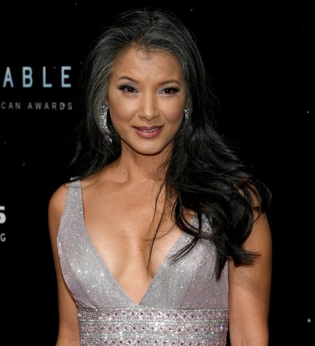 Kelly Hu