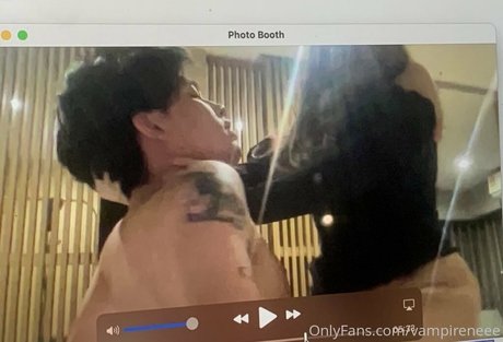 Vampireneee