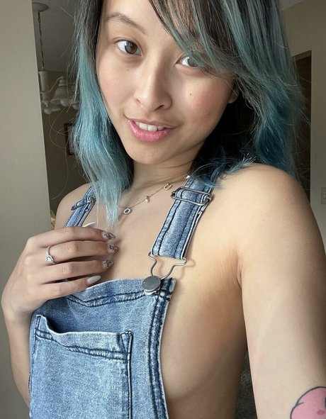 Official Kendama Babe