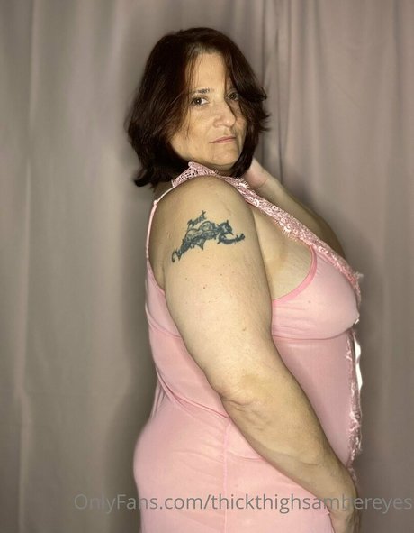 Thickthighsambereyes