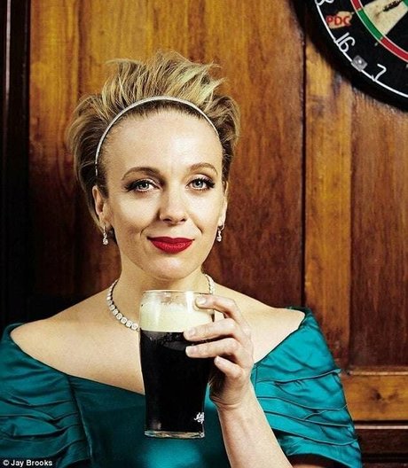 Amanda Abbington