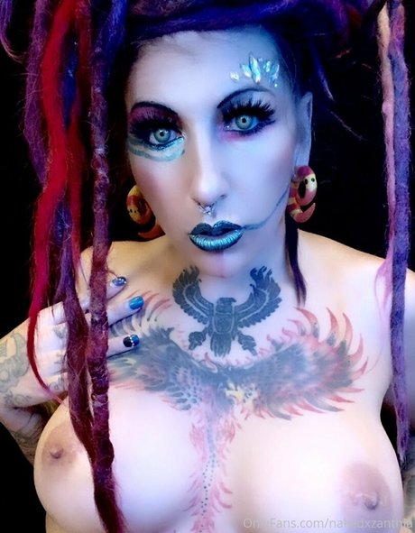 Nakedxzanthia