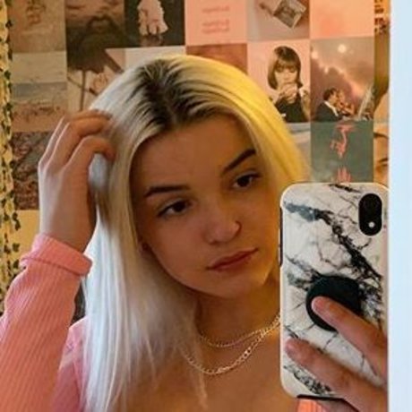 Adriana Nicole Kardos