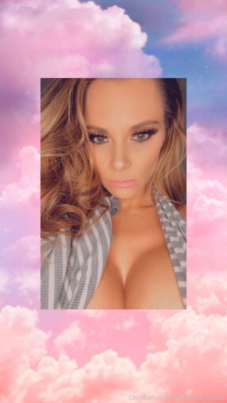 Chroniclesofatiredassmom