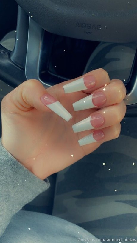 Chroniclesofatiredassmom