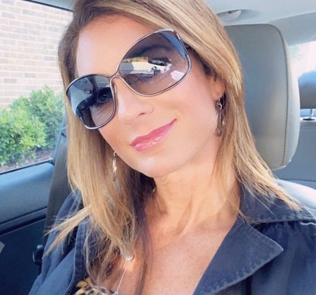 Hotwife Kim  nude leaked OnlyFans photo